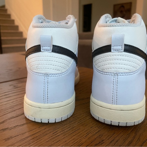 Nike Dunk Hi in Summit White / Grey kids size 2y - EUC - Picture 4 of 6